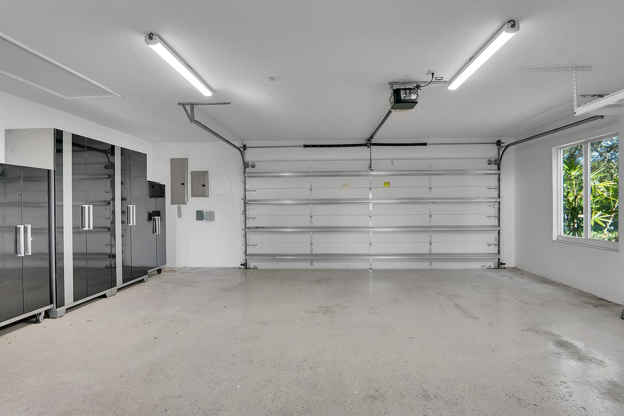 STEEPLECHASE - Residential Lease