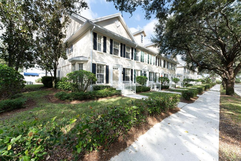 Photo of 340 Jacaranda Drive, Jupiter, FL 33458 (MLS # R10933800)