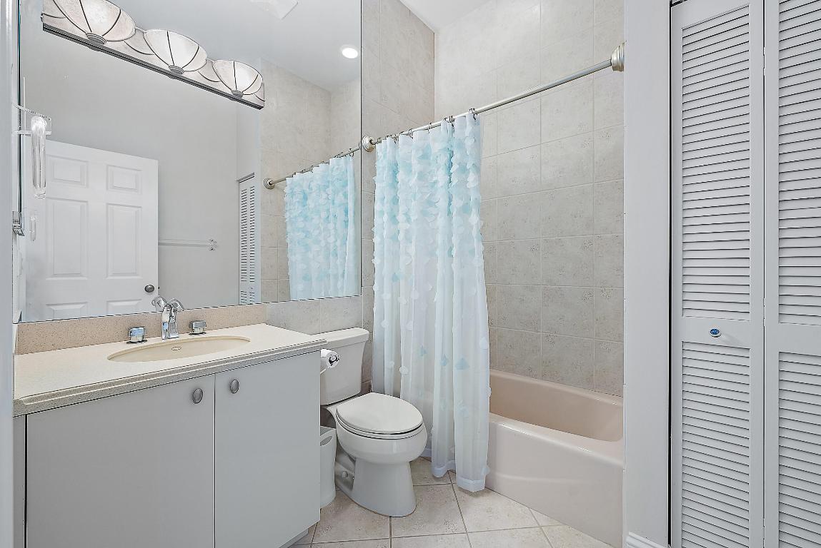 Admirals Cove - Residential