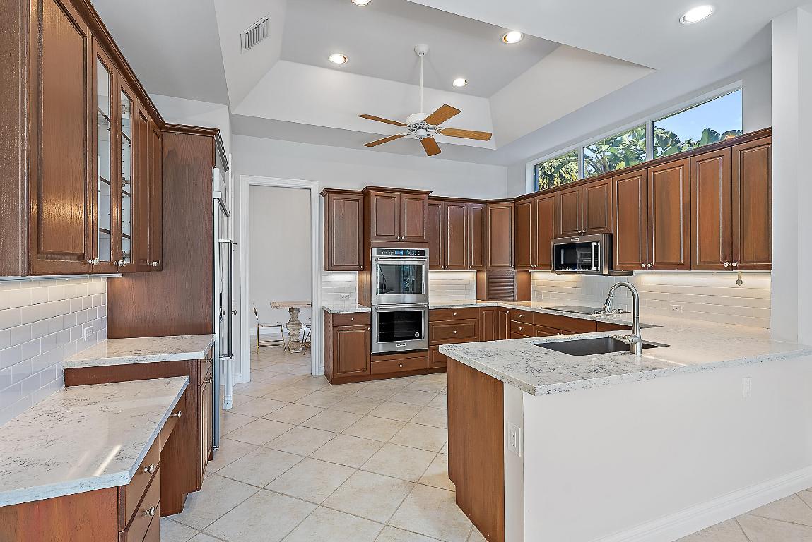 Admirals Cove - Residential