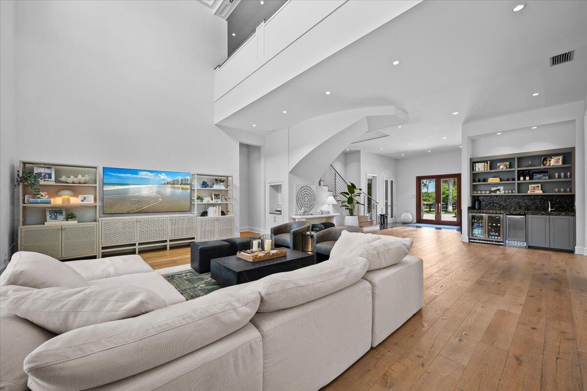 HOMELAND - Residential