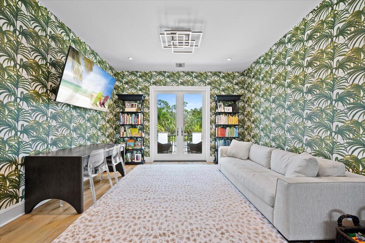 HOMELAND - Residential