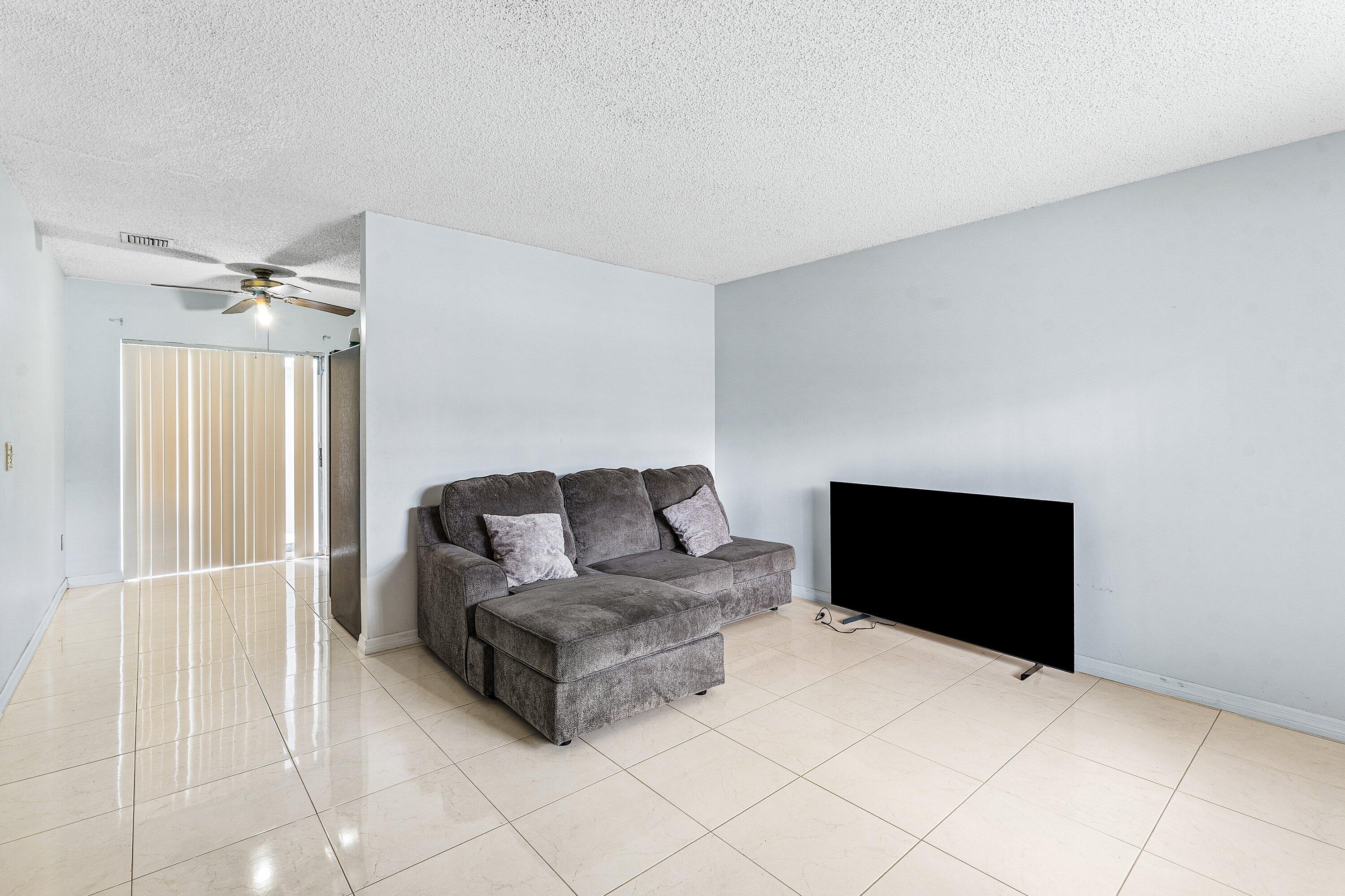 CANNONGATE 2 - Residential