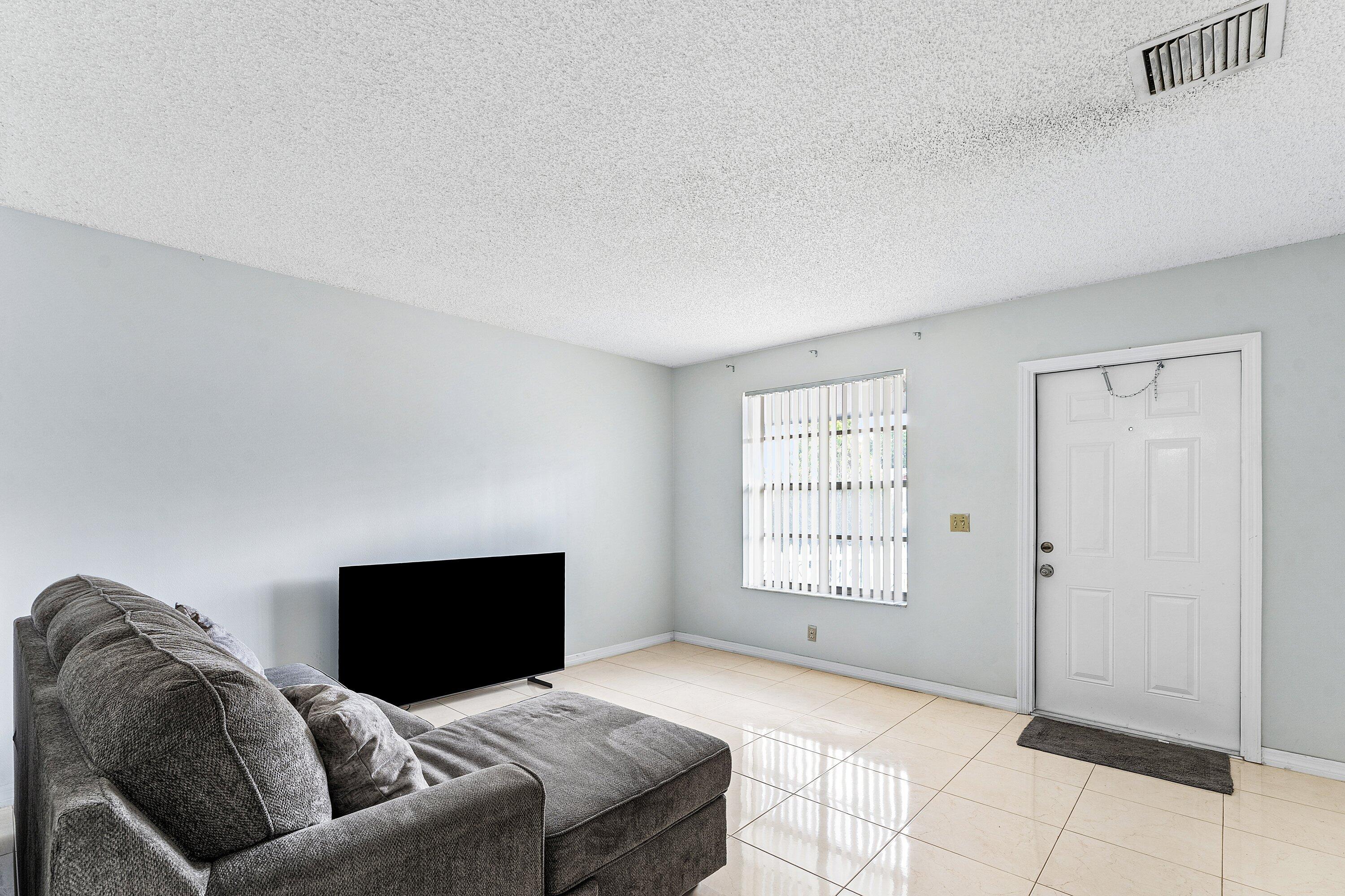 CANNONGATE 2 - Residential