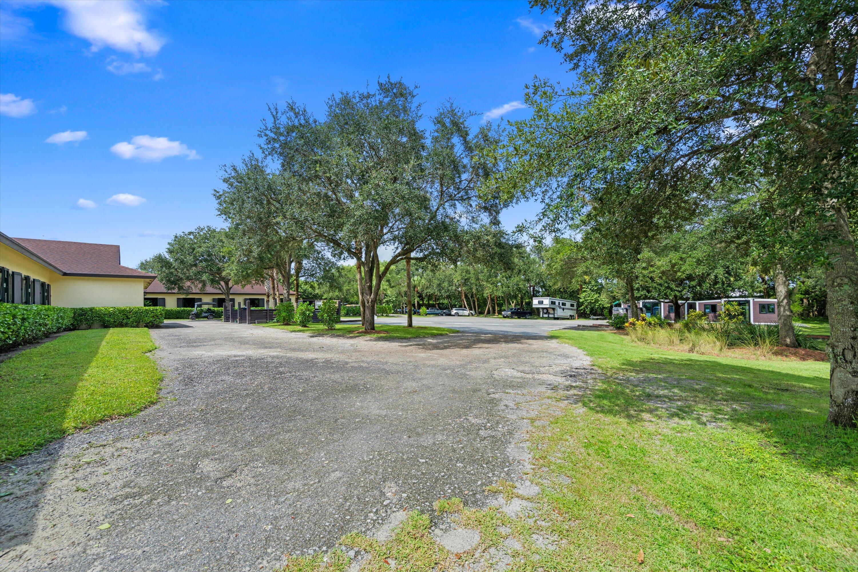 4980 STABLES Way