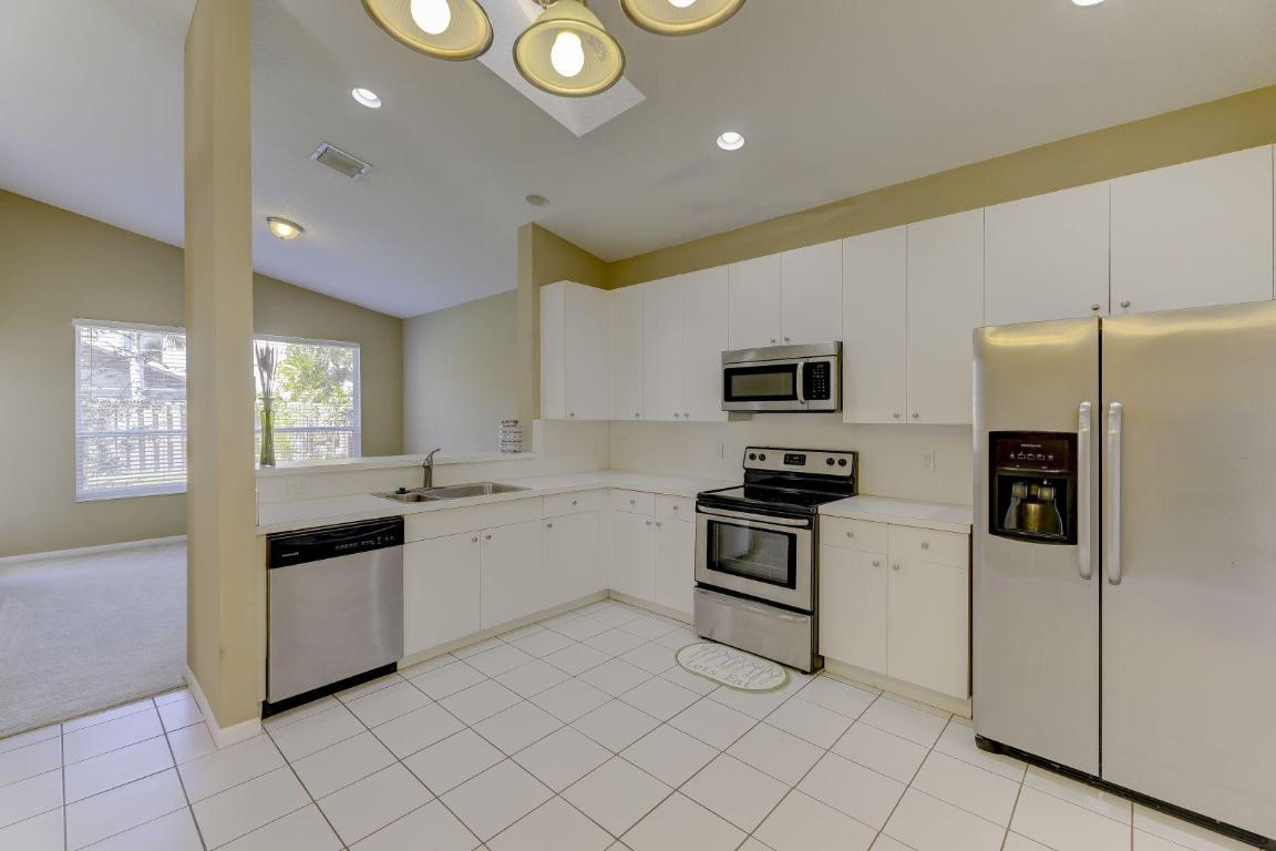 HOLIDAY SPRINGS EAST - Residential