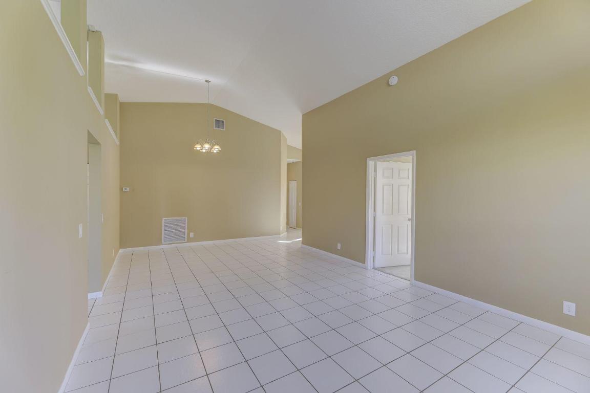 HOLIDAY SPRINGS EAST - Residential