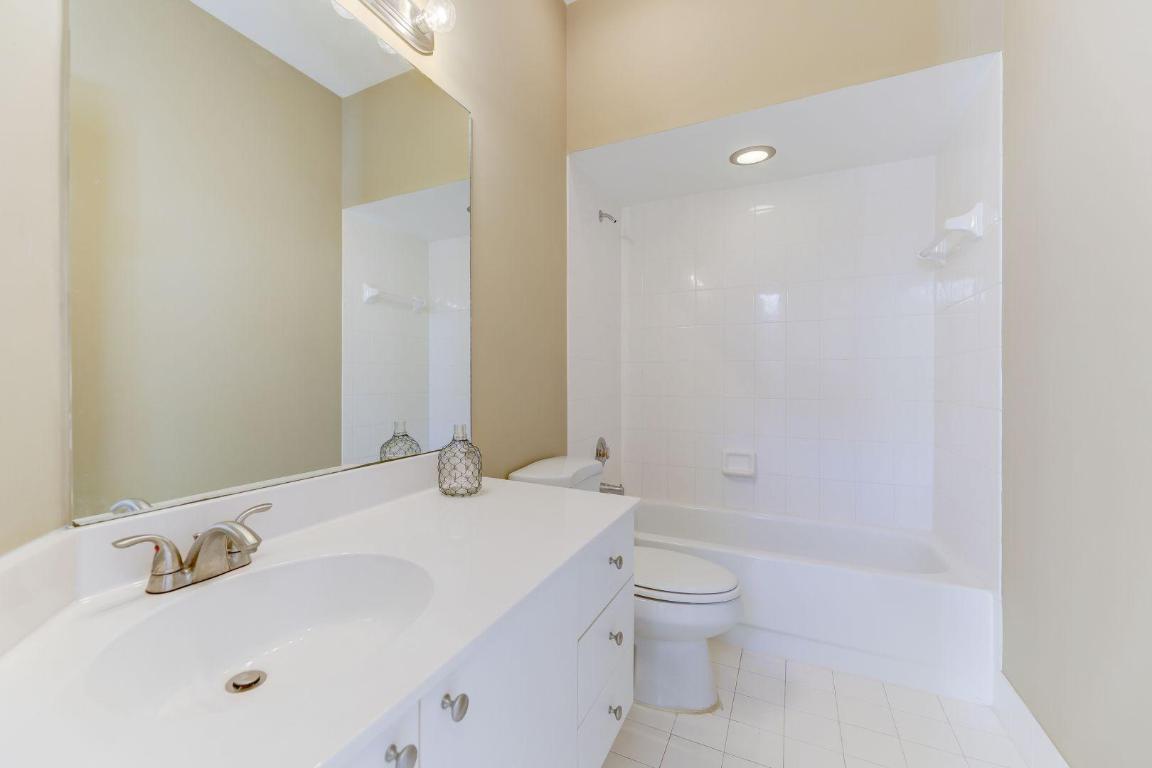 HOLIDAY SPRINGS EAST - Residential