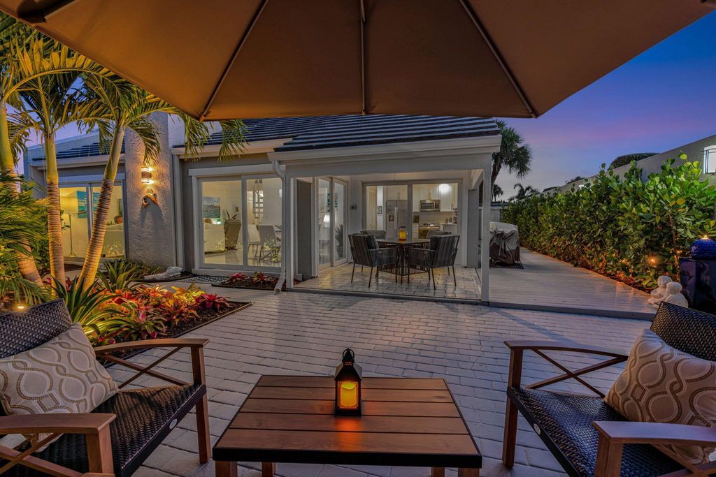 Photo of 17057 Traverse Circle, Jupiter, FL 33477 (MLS # R10984452)