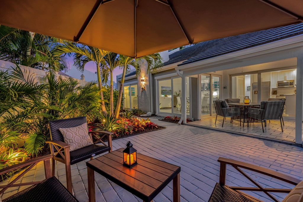 Photo of 17057 Traverse Circle, Jupiter, FL 33477 (MLS # R10984452)