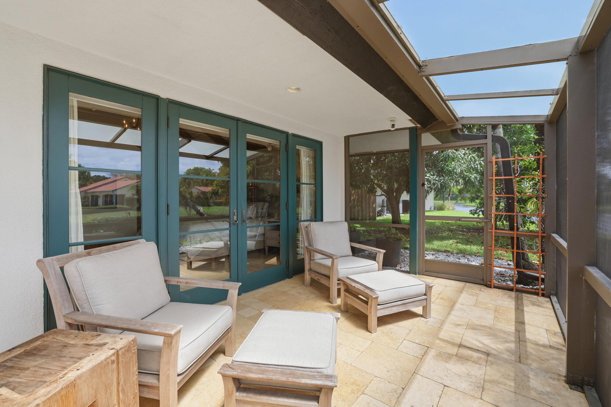 PEBBLEWOOD PH 3 OF PALM BEACH POLO AND CC - Residential