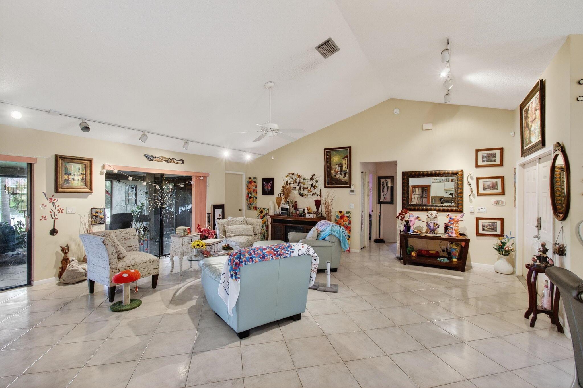 SUN VALLEY 2 - Residential