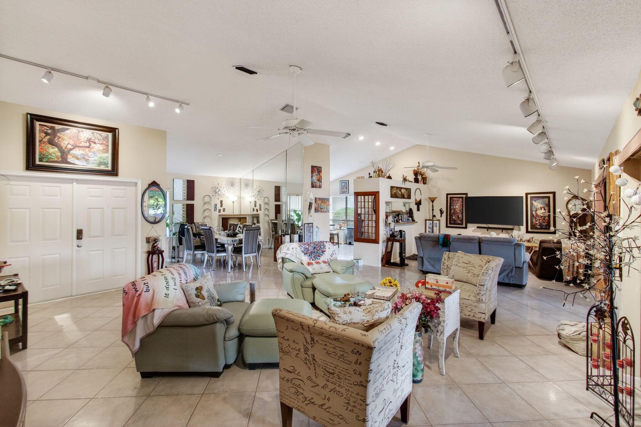 SUN VALLEY 2 - Residential