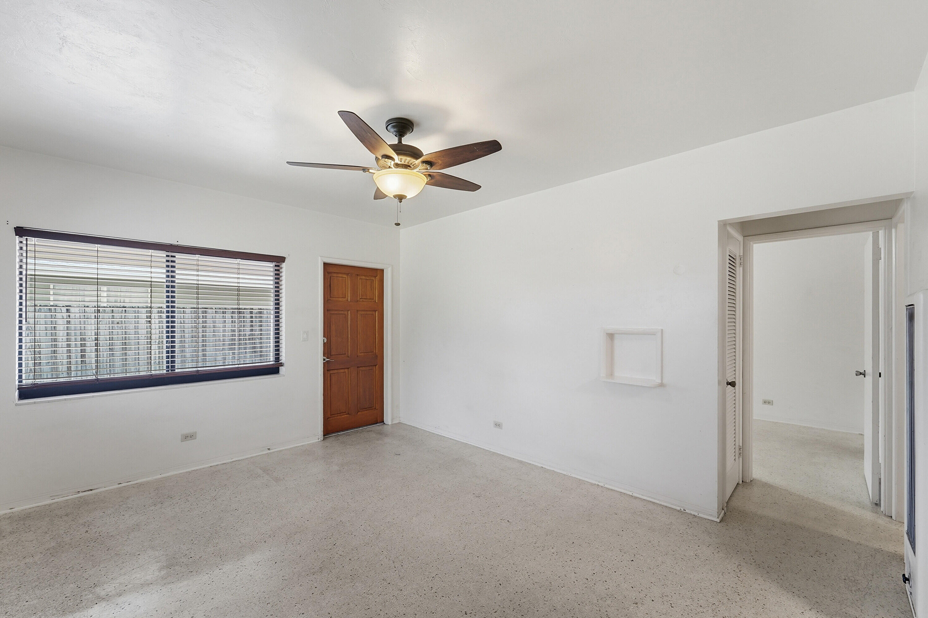 EVERGLADE LAND SALES CO - Residential Income