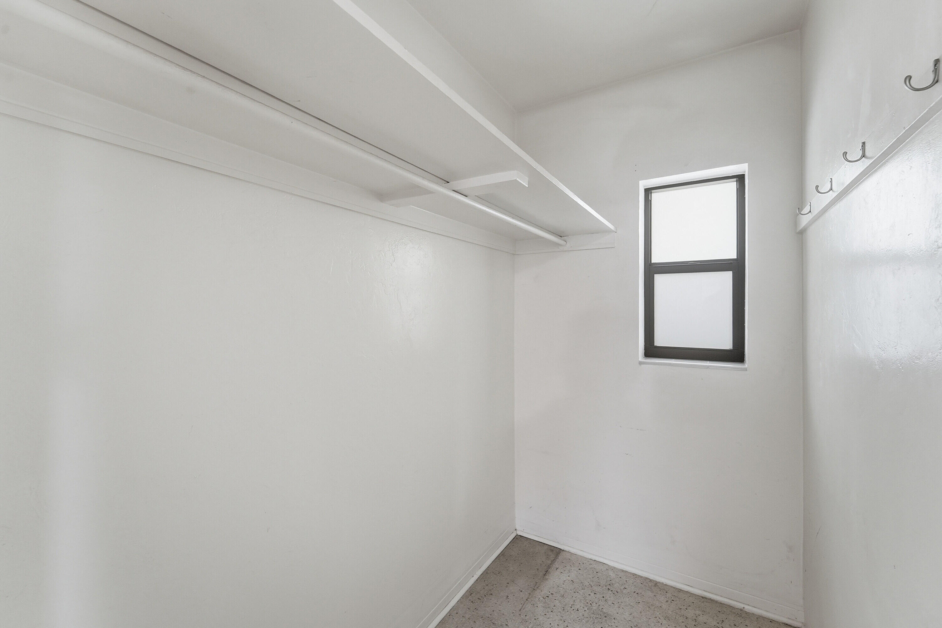 EVERGLADE LAND SALES CO - Residential Income