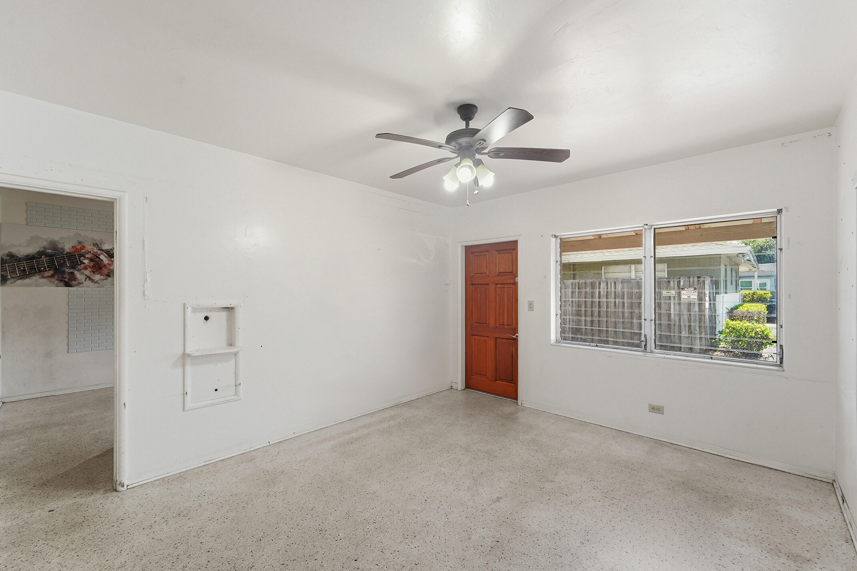 EVERGLADE LAND SALES CO - Residential Income