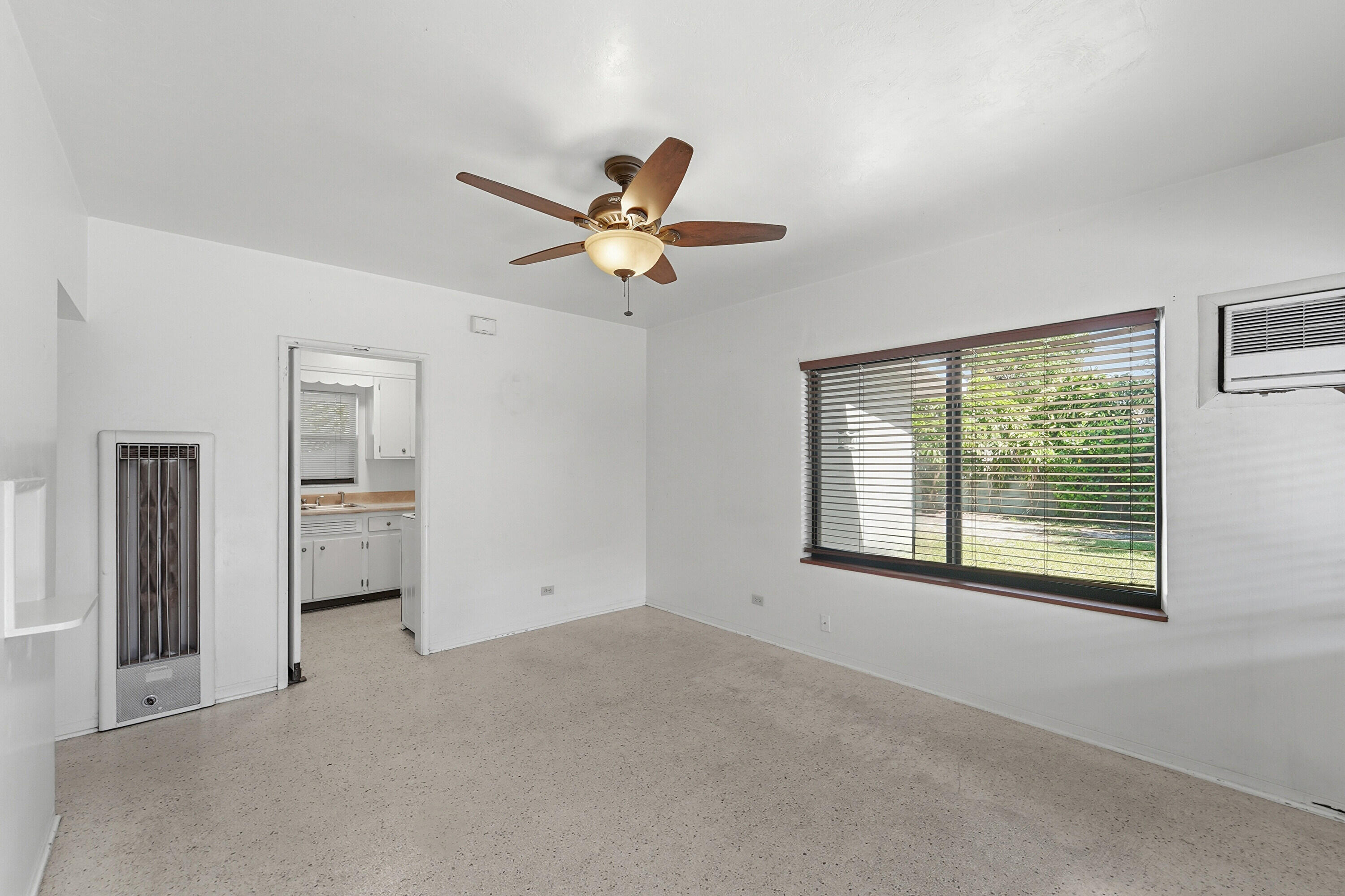 EVERGLADE LAND SALES CO - Residential Income