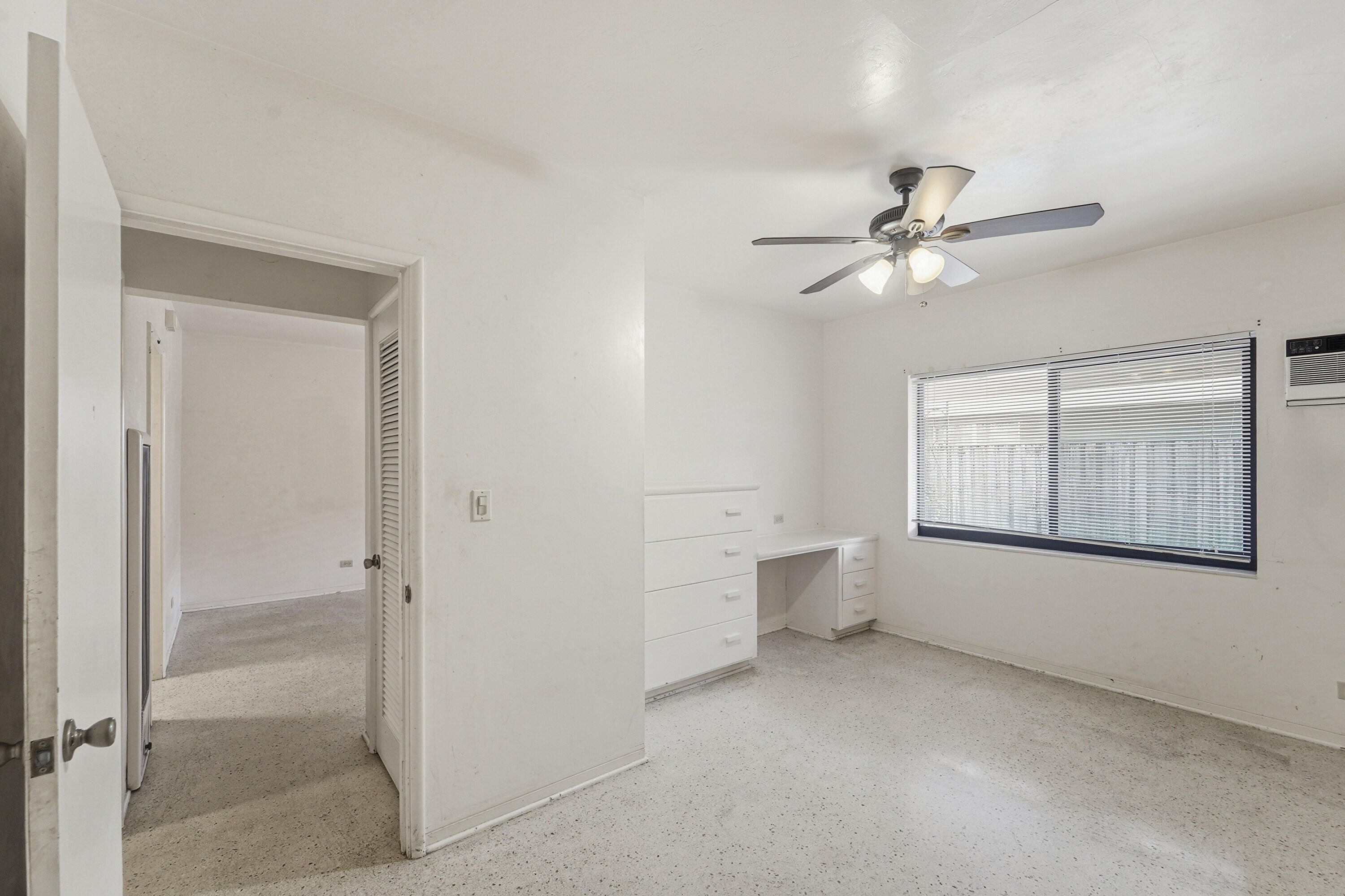 EVERGLADE LAND SALES CO - Residential Income