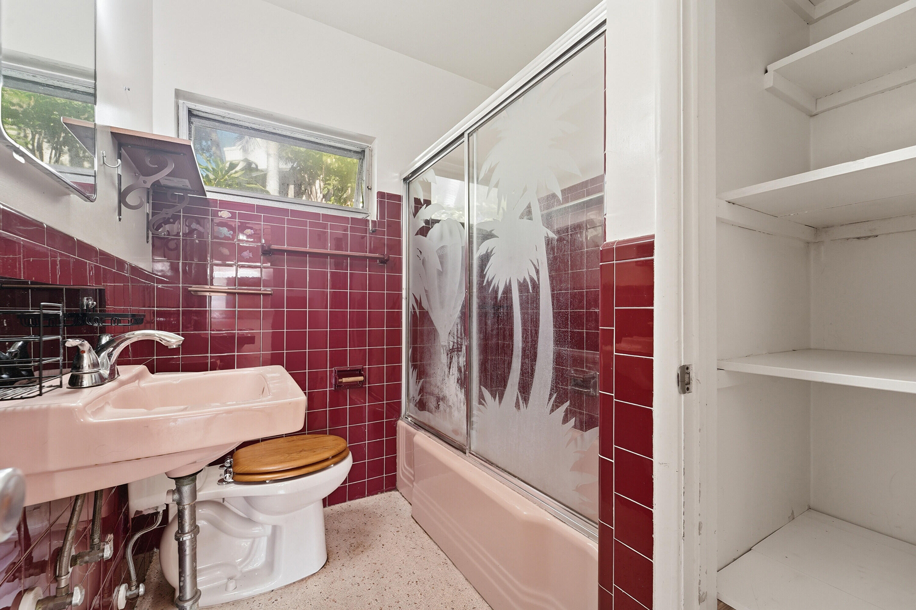 EVERGLADE LAND SALES CO - Residential Income