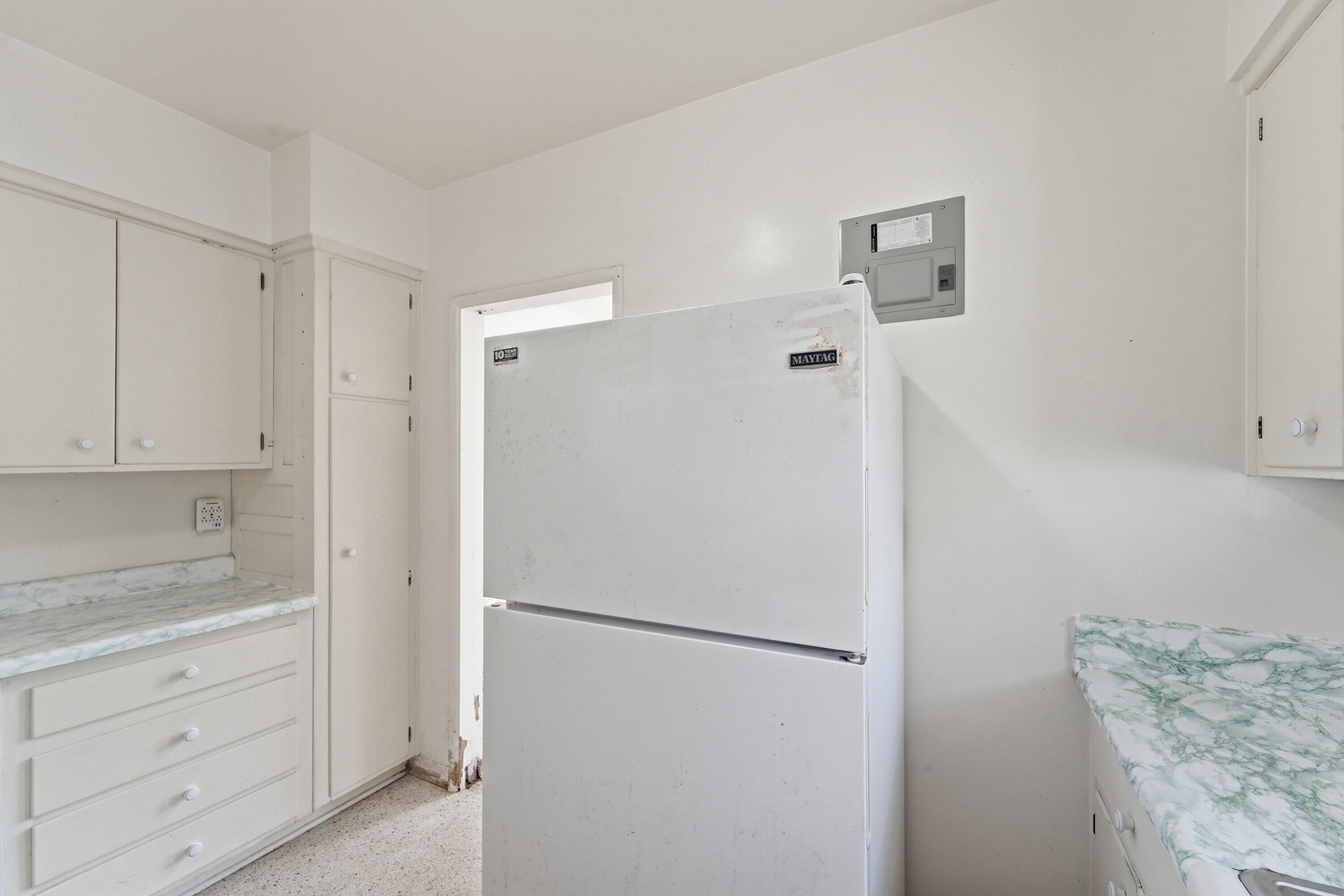 EVERGLADE LAND SALES CO - Residential Income