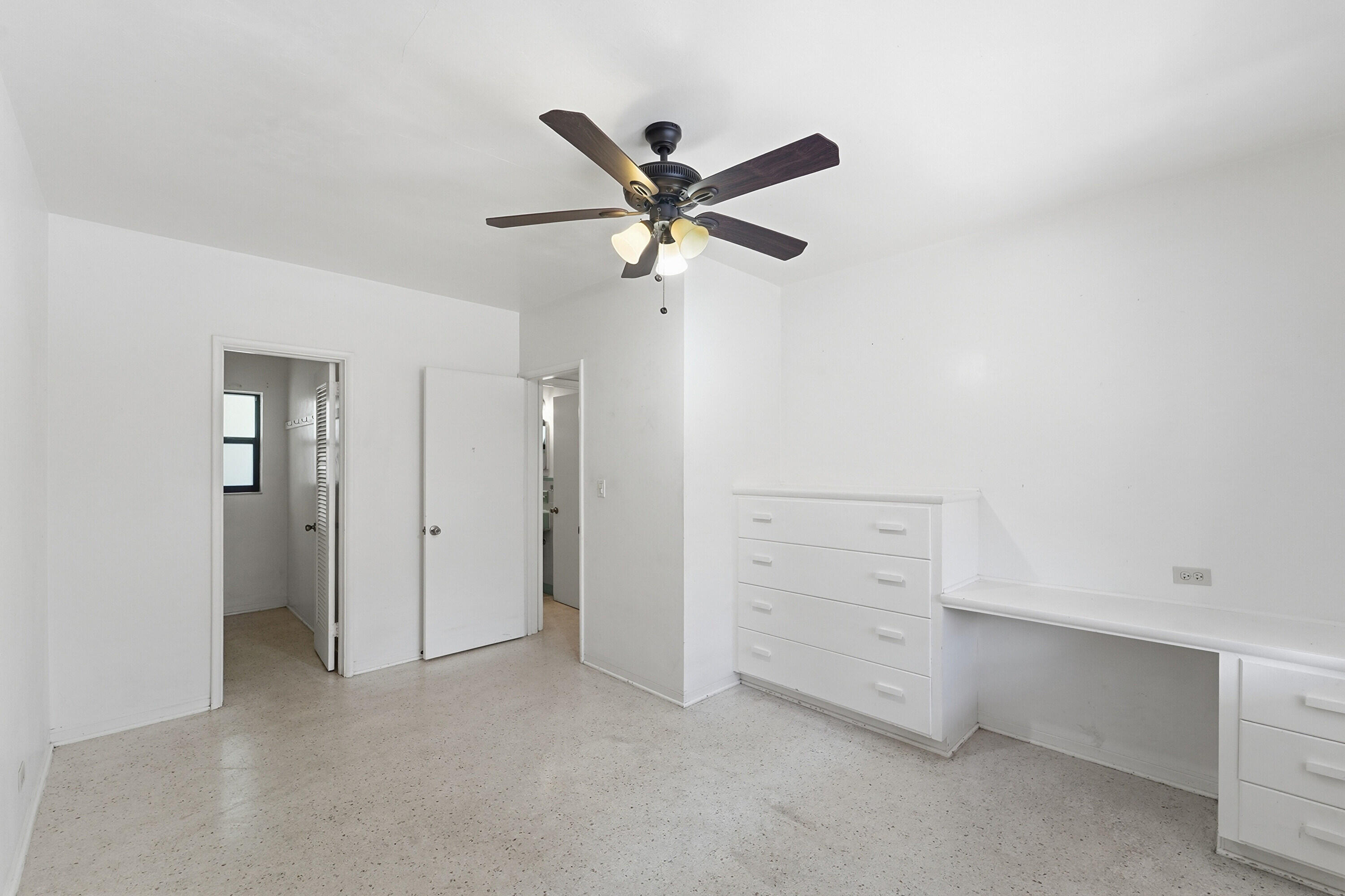 EVERGLADE LAND SALES CO - Residential Income