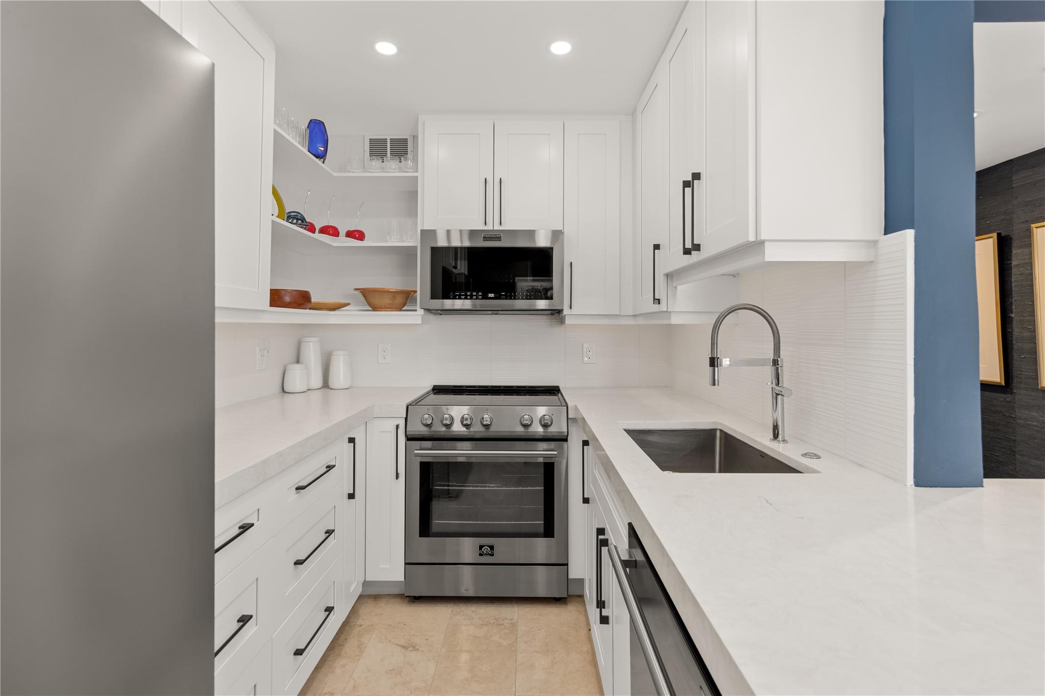 Sunrise Towers - Residential