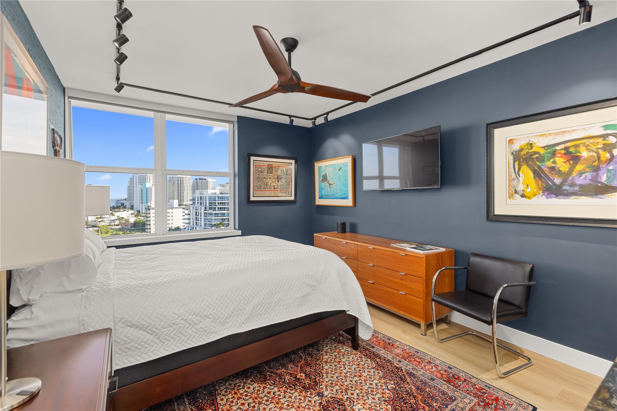 Sunrise Towers - Residential