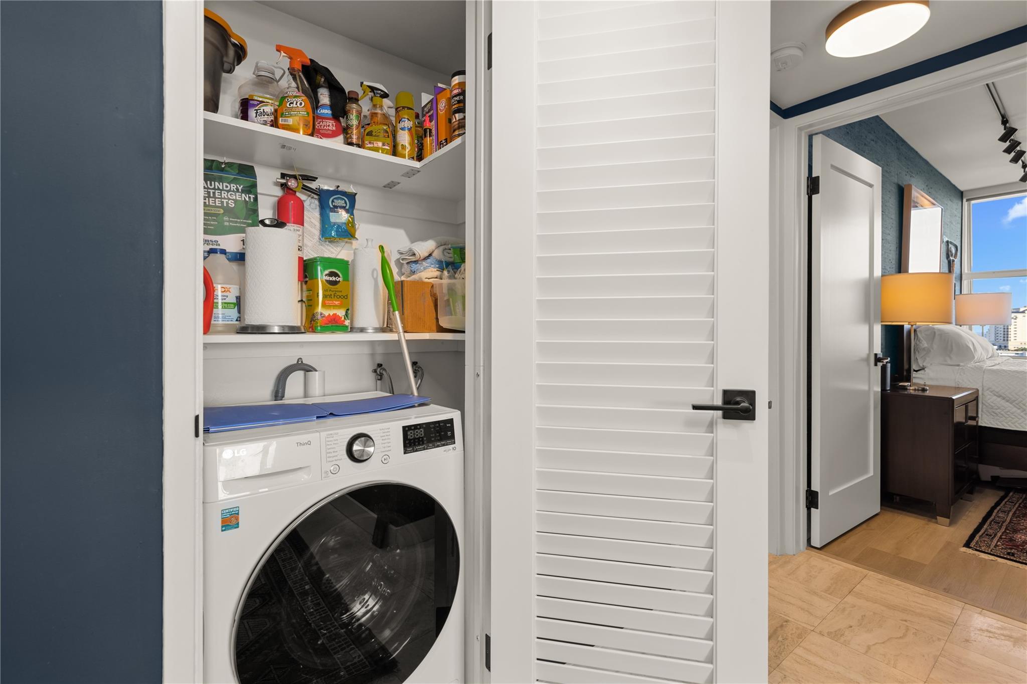 Sunrise Towers - Residential