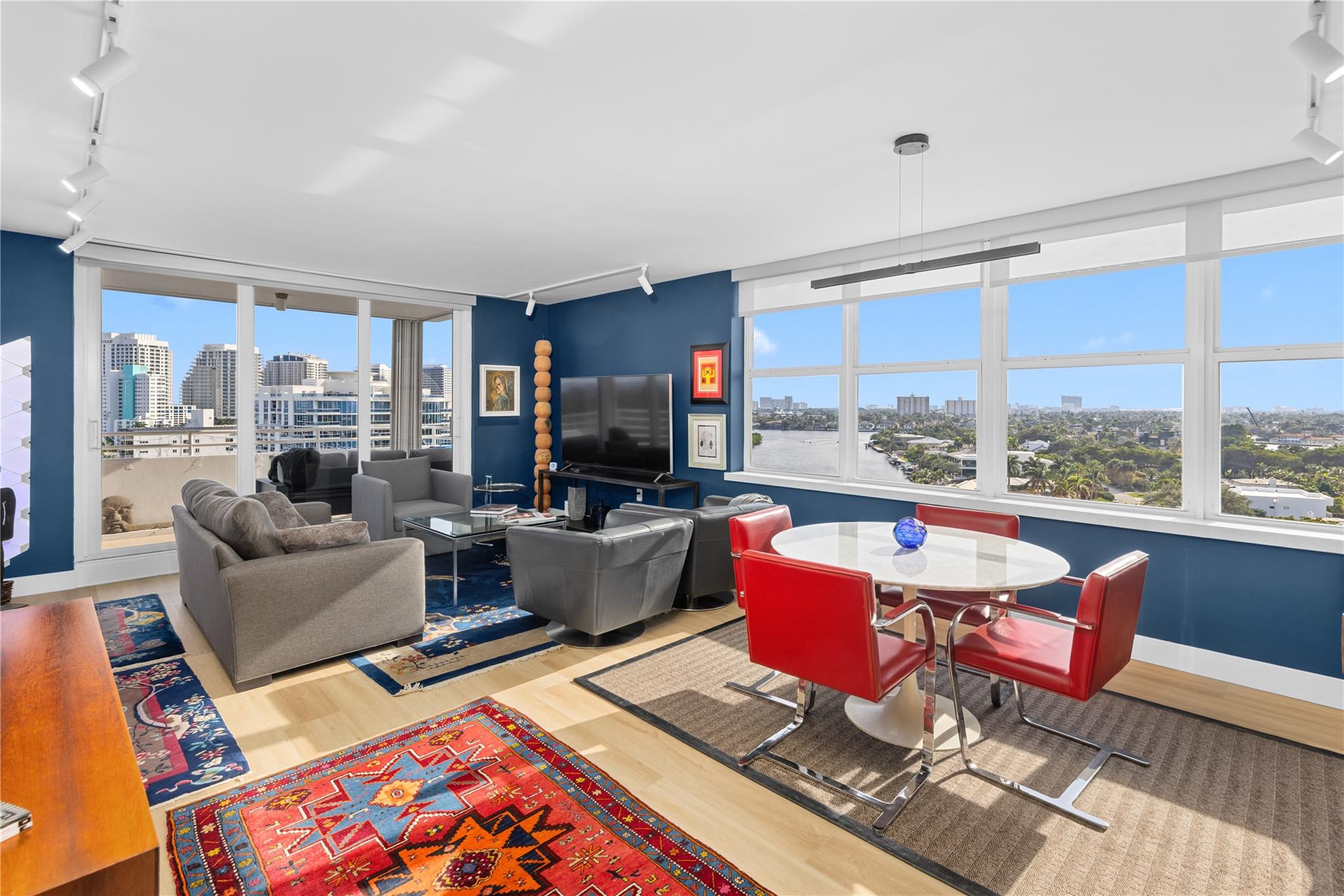 Sunrise Towers - Residential