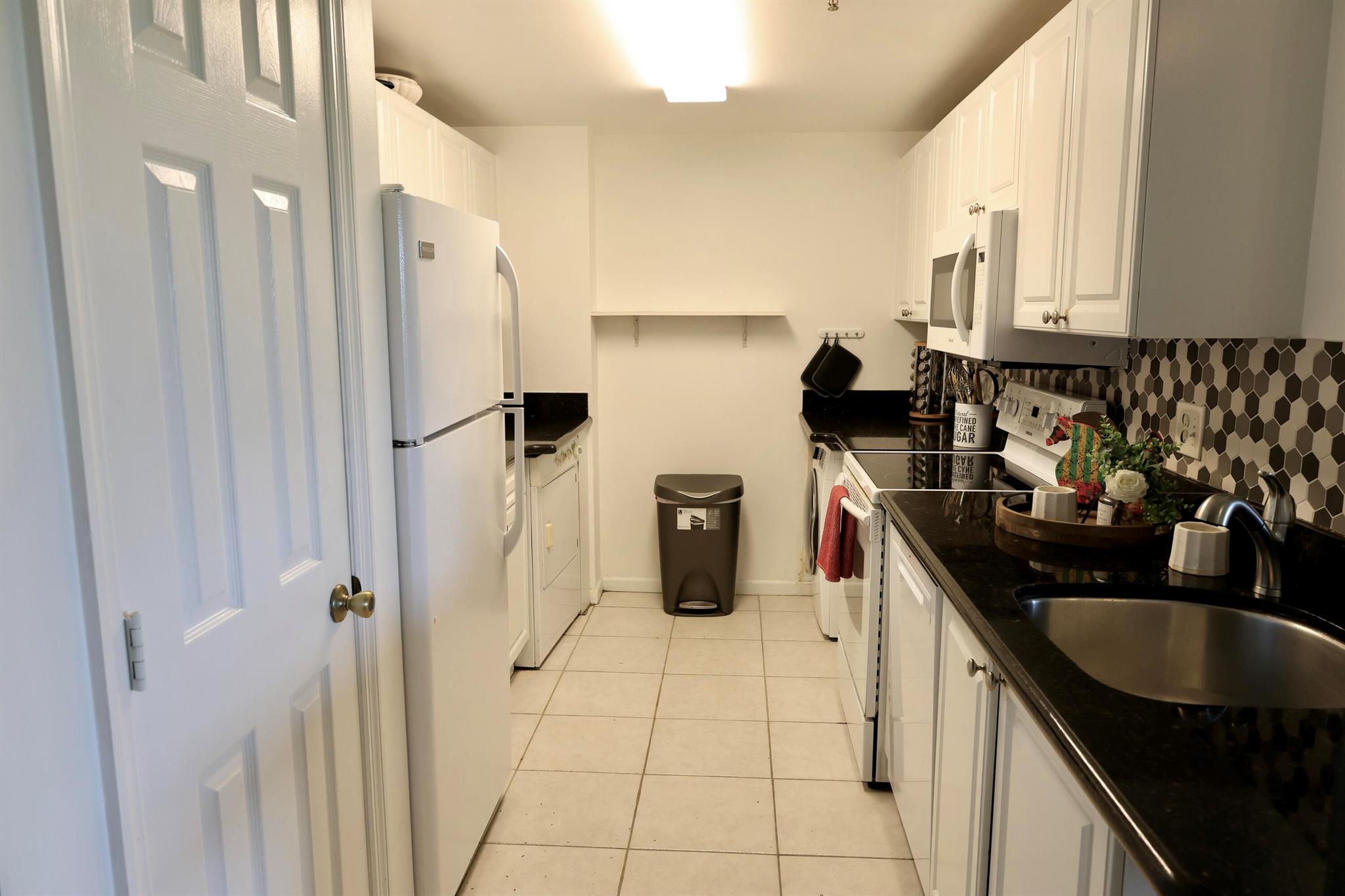 ARISSA PLACE CONDO - Residential Lease