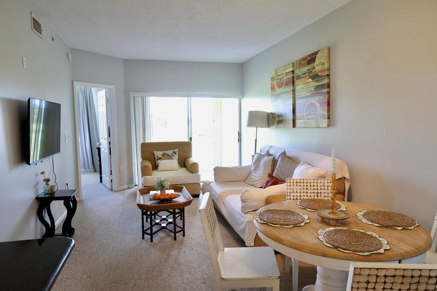 Your condo for Season 2025-2026! Quiet, gated Arissa Place condo just minutes to Wellington International (WEF), Global Dressage, and National Polo Center. 3BR/2BA, in-unit washer & dryer, and a well-equipped full kitchen. Comfortable, practical layout--ideal for riders, trainers, grooms, or seasonal staff seeking convenience and proximity to all venues.