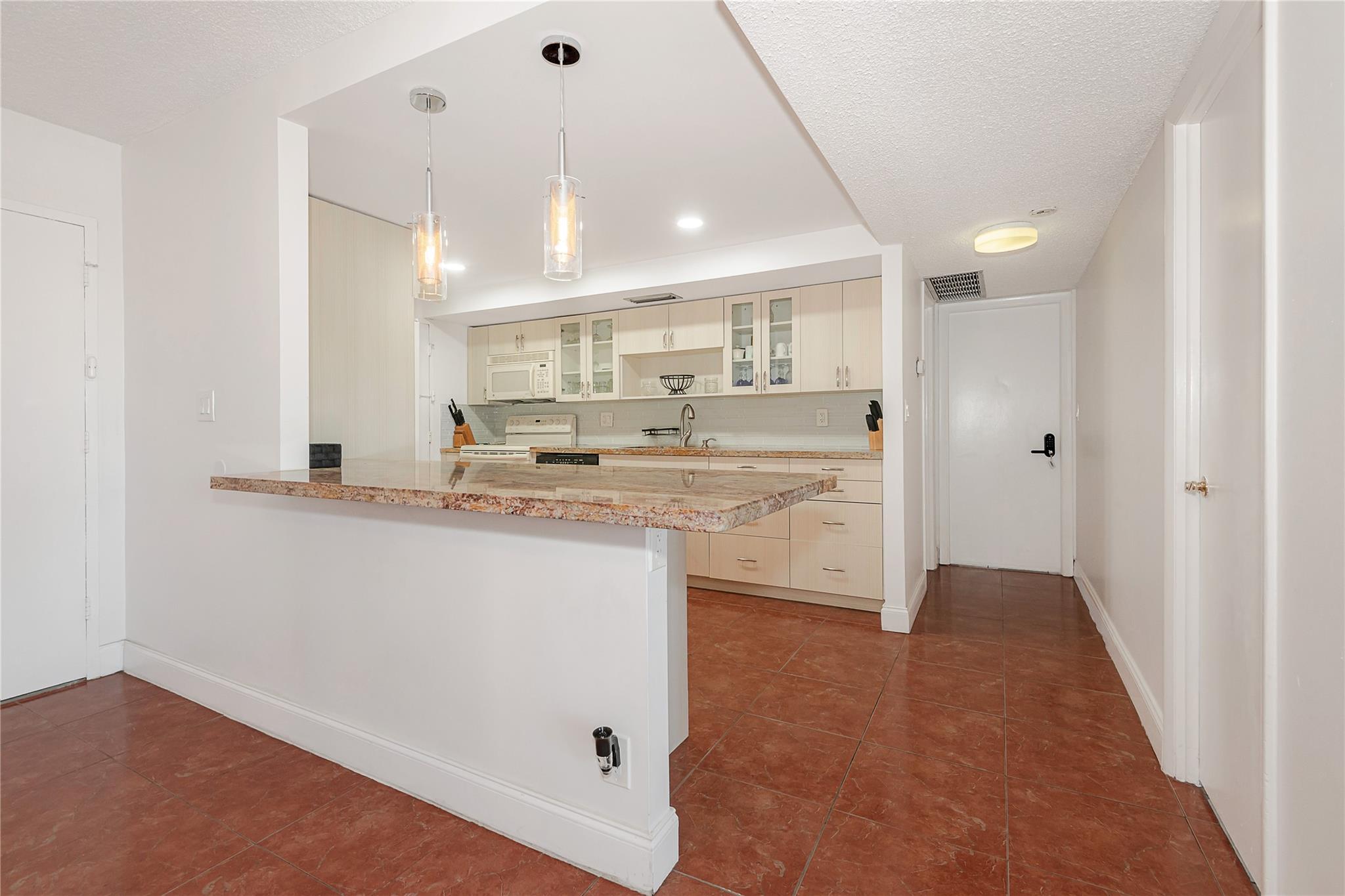 ALLINGTON TOWERS - Residential