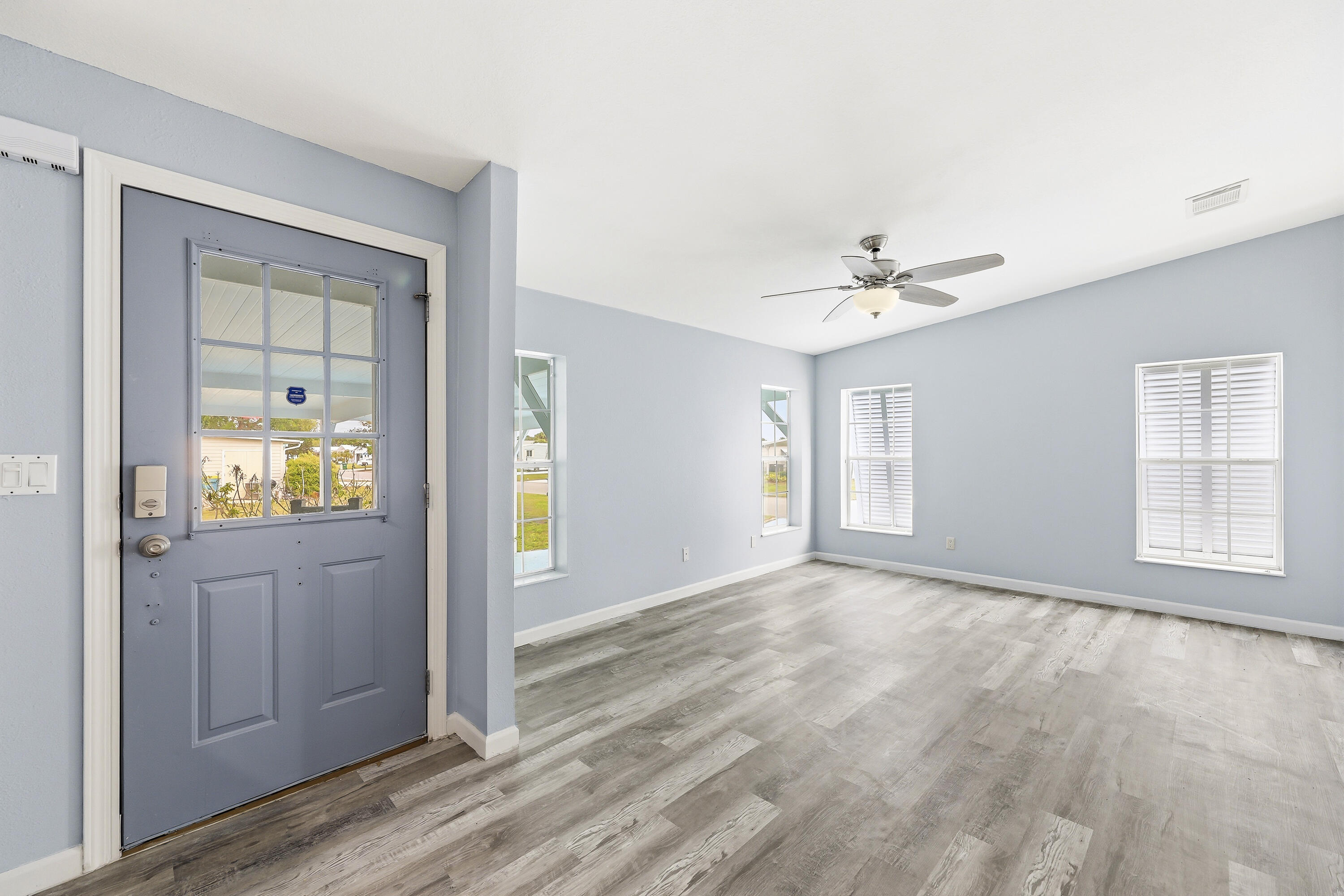 1187 Barefoot Circle