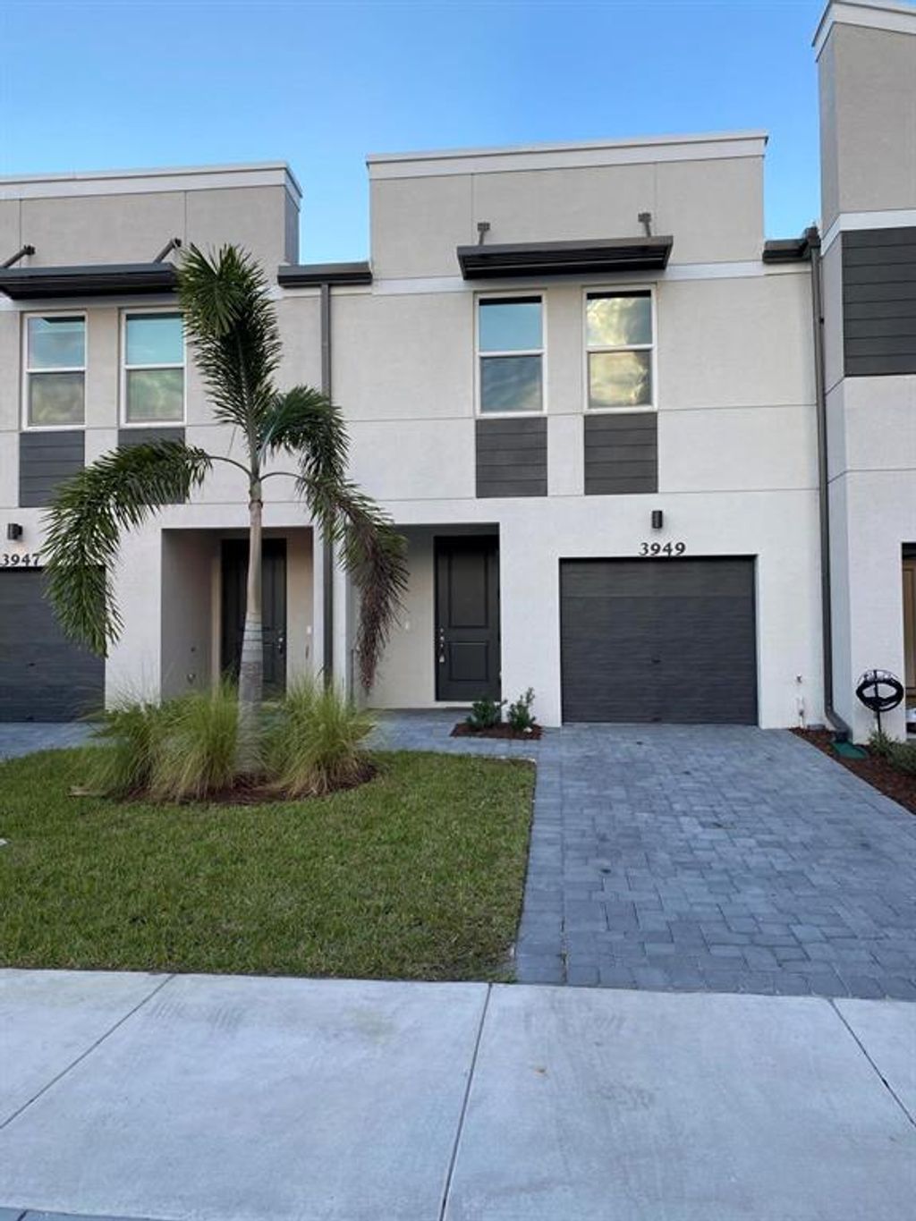 Photo of 3949 Se Mentmore Lane, Stuart, FL 34997 (MLS # R10767100)