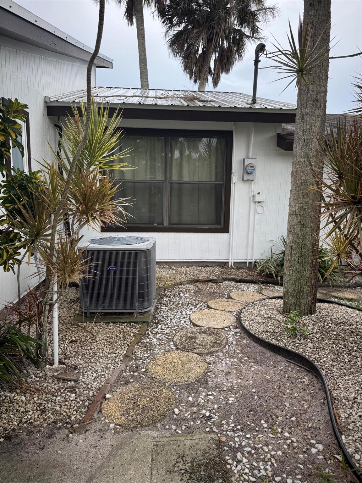 J & S PARK ESTATES - Residential