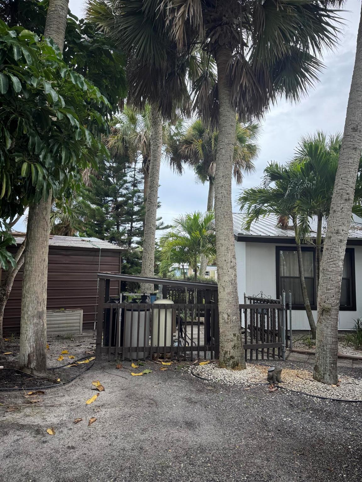 J & S PARK ESTATES - Residential