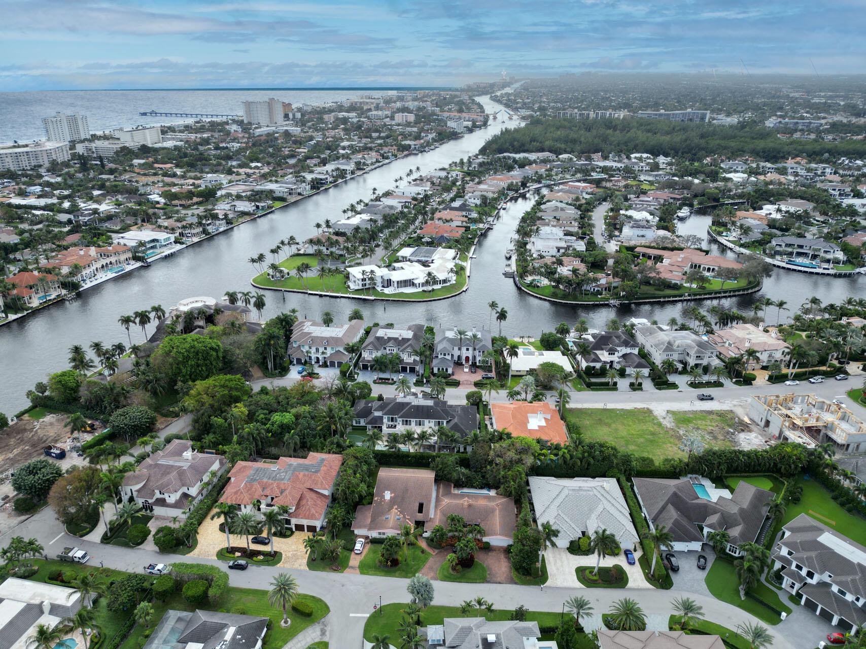 ROYAL PALM YACHT & COUNTR - Residential