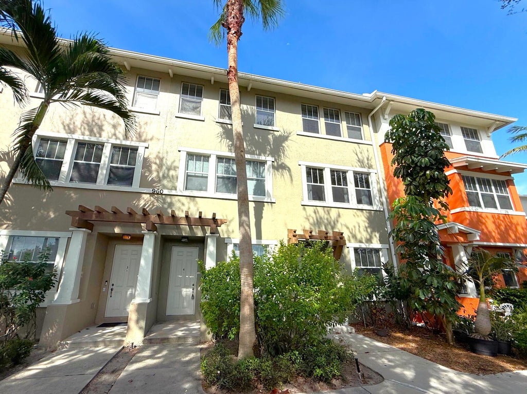 Photo of 960 MILLBRAE Court #4, West Palm Beach, FL 33401 (MLS # B26061661)