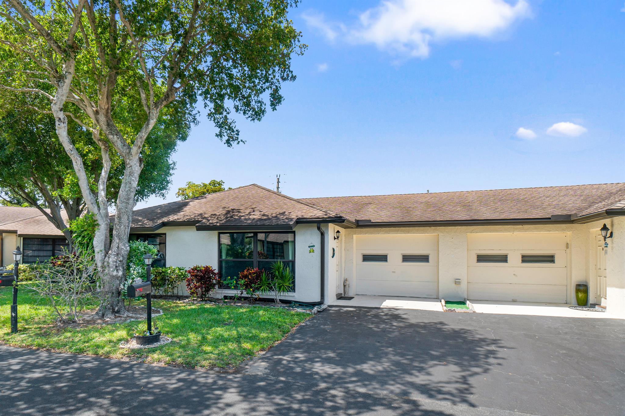 4657 Greentree A Place A