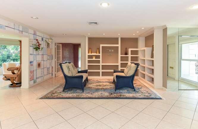 FRENCH ROYALE VILLAS - Residential