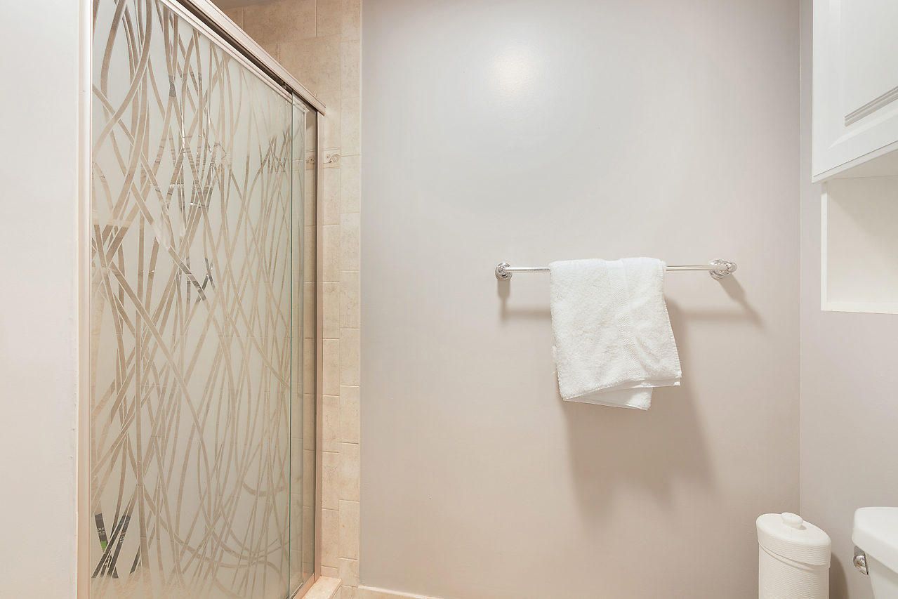 KINGS POINT - Residential