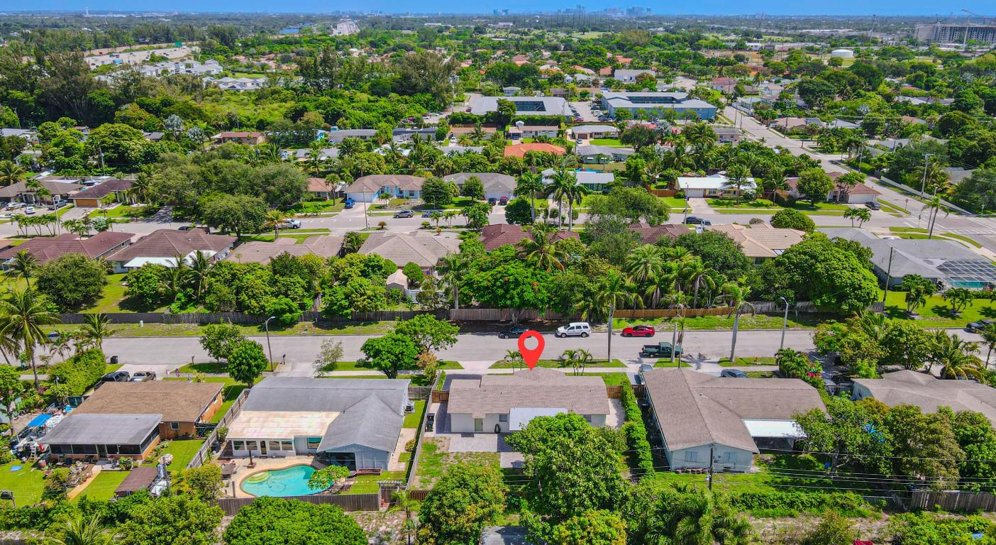 EAST LAKE CLARKE - Residential