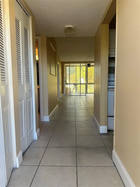 6071 NW 61st Ave Unit 204, Tamarac, FL MLS: F10473876