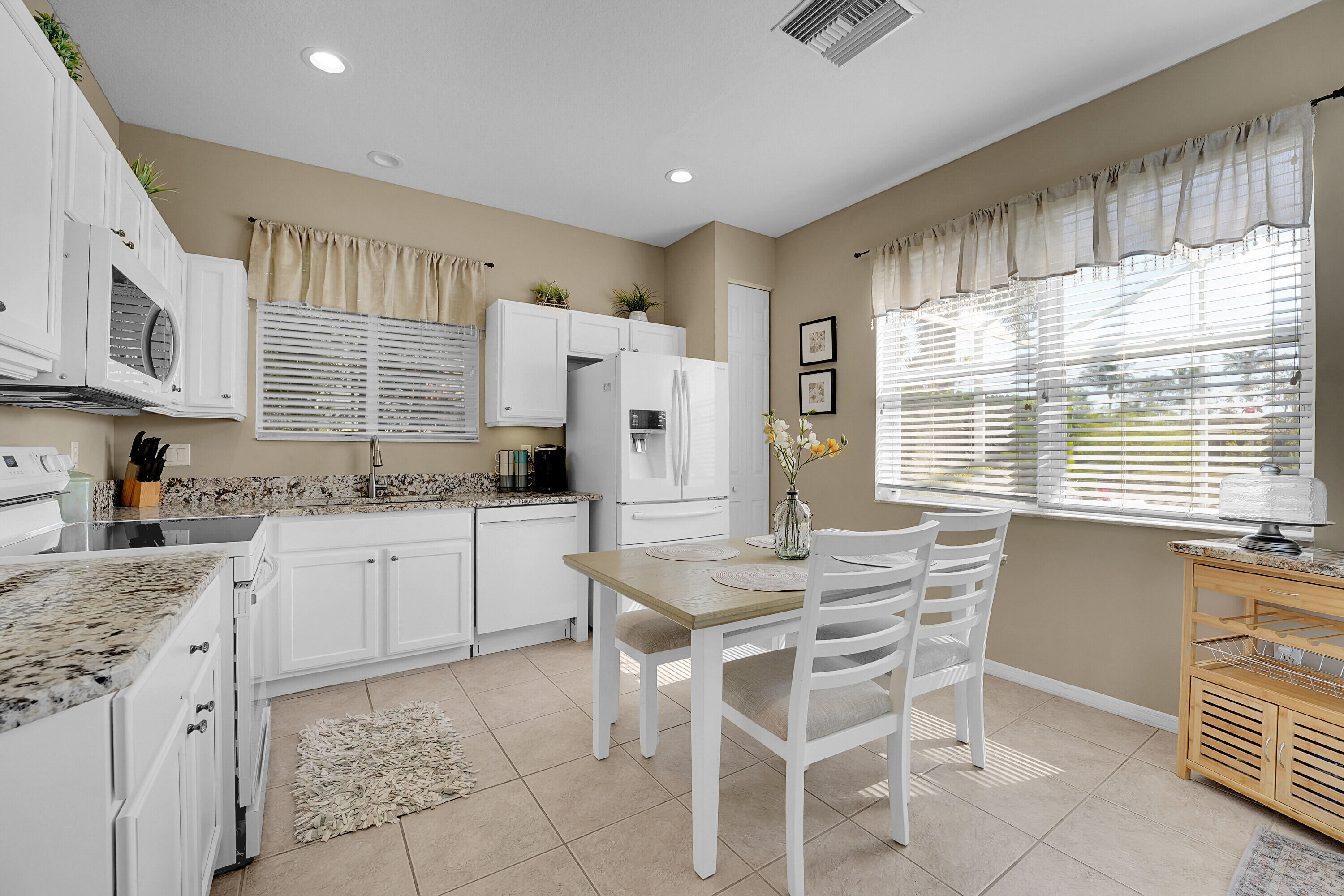 LAKEFOREST AT ST LUCIE WEST PHASE V - Residential