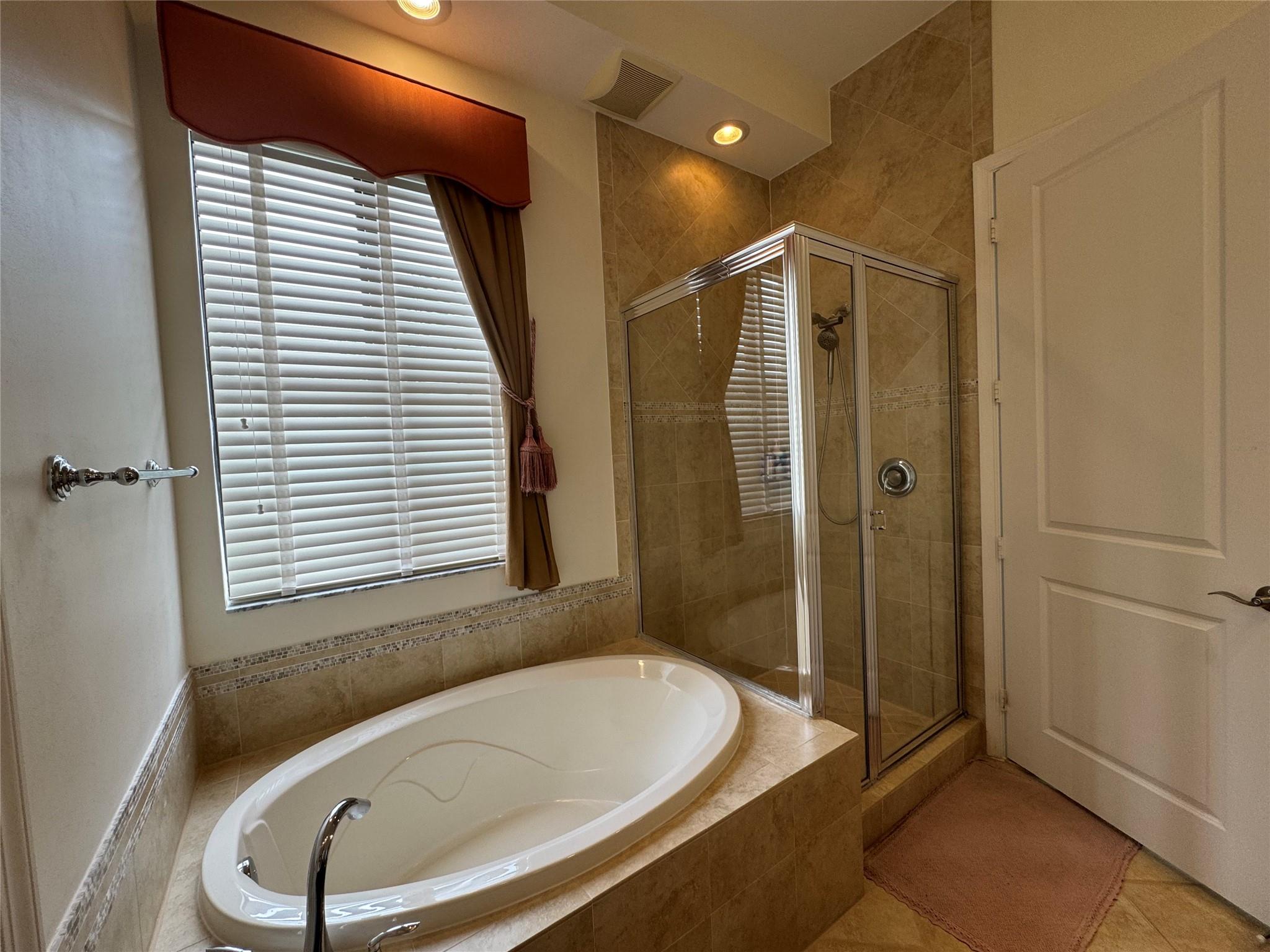 ARTESIA - Residential Lease