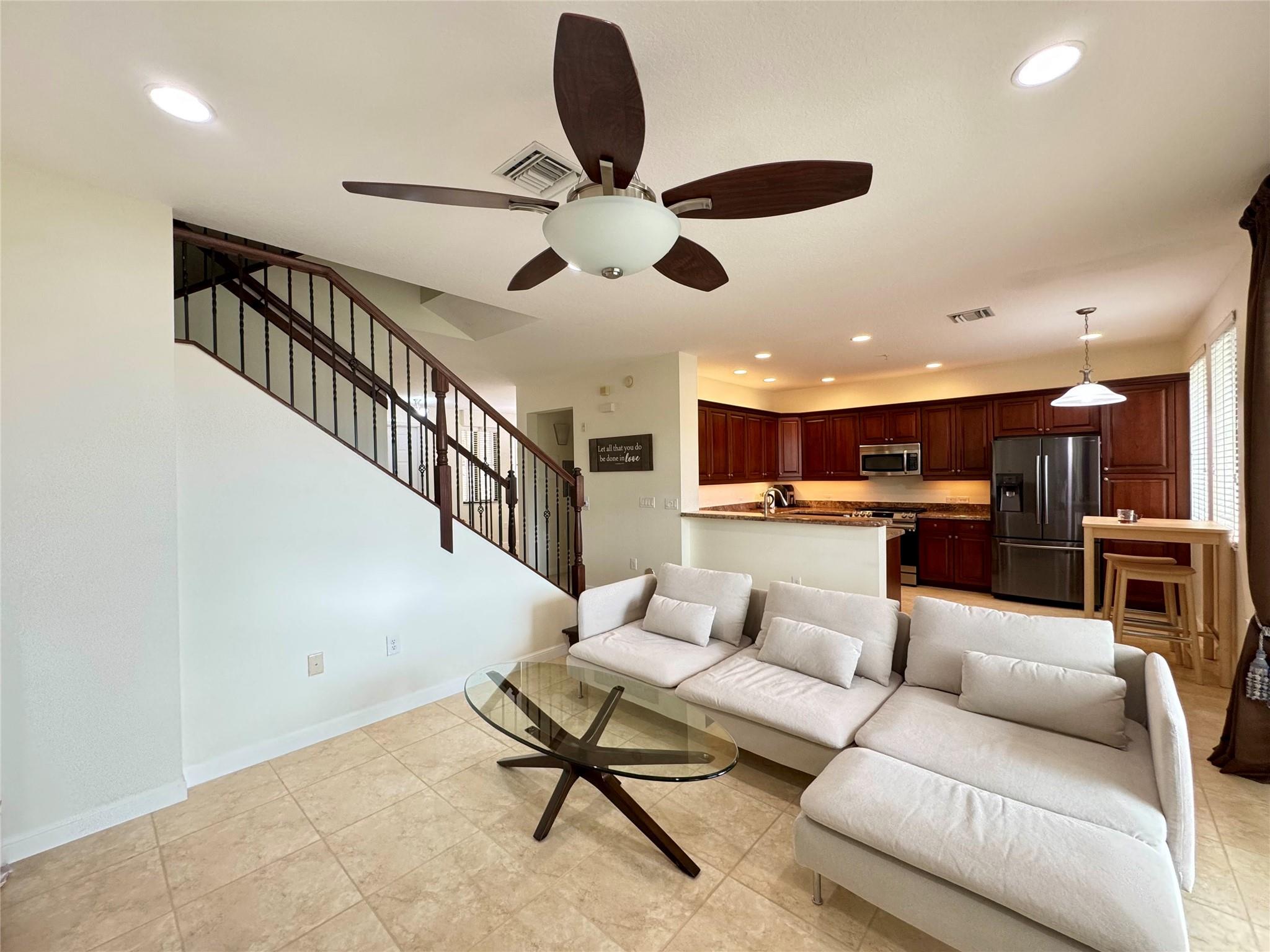 ARTESIA - Residential Lease