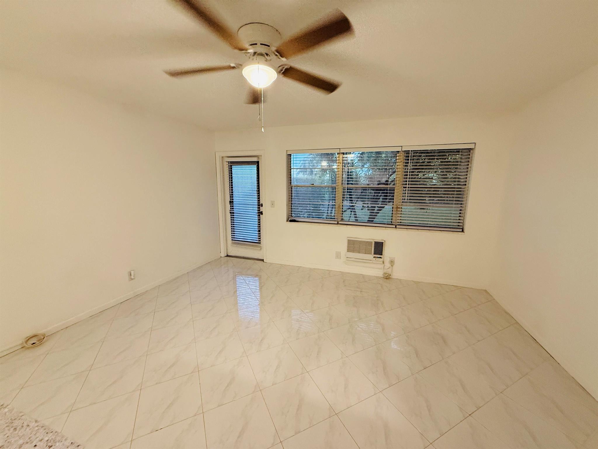 198 Salisbury I, West Palm Beach, FL, 33417/$65,000 4 198 Salisbury I