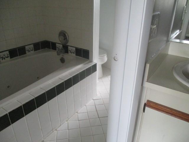 Lakebridge Townhouses - Residential