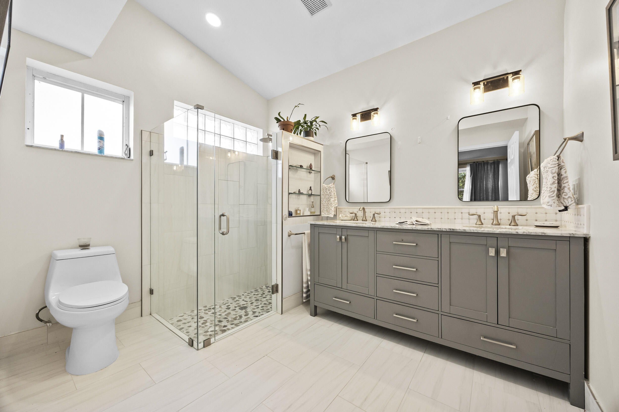 INDIAN WELLS - Residential