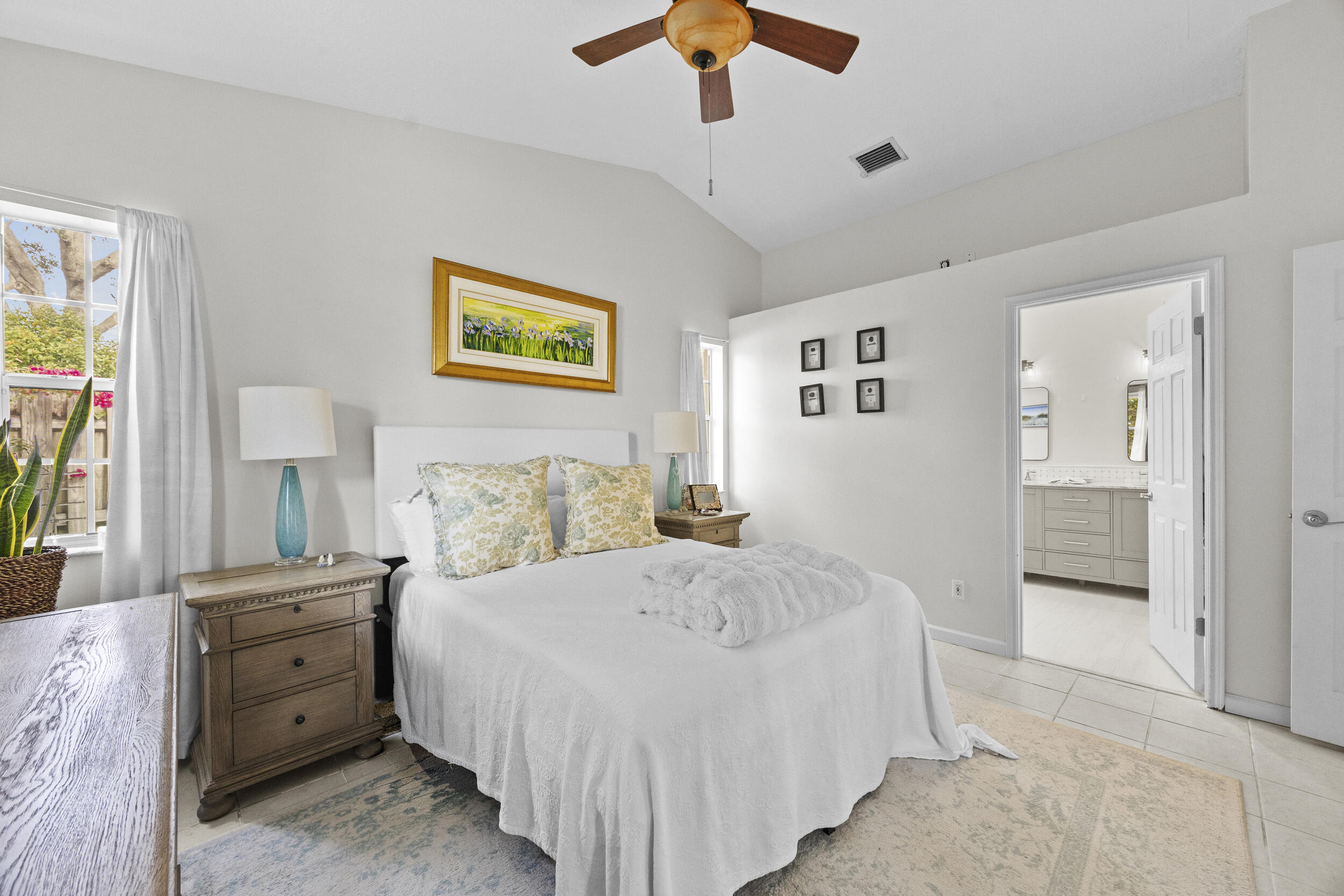 INDIAN WELLS - Residential